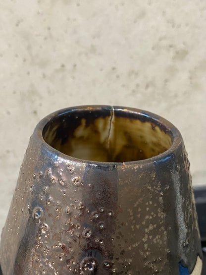 Vase "Grlz" No 3 mit blauen Streifen und gold fliessender Glasur