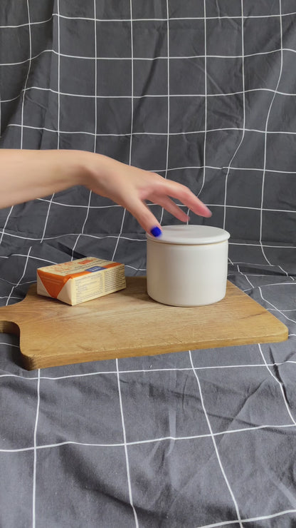 französische Butterglocke in baked white